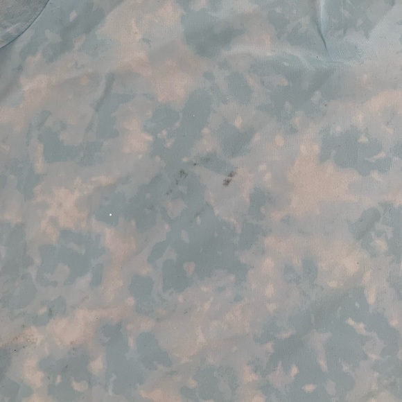 Calvin Klein Printed V-Neck Blouse - Size L - Blue - NWT - Picture 8 of 11